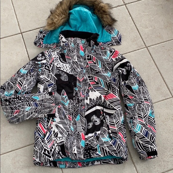 Roxy Jackets & Blazers - ROXY ski jacket fur trim detachable hood XS